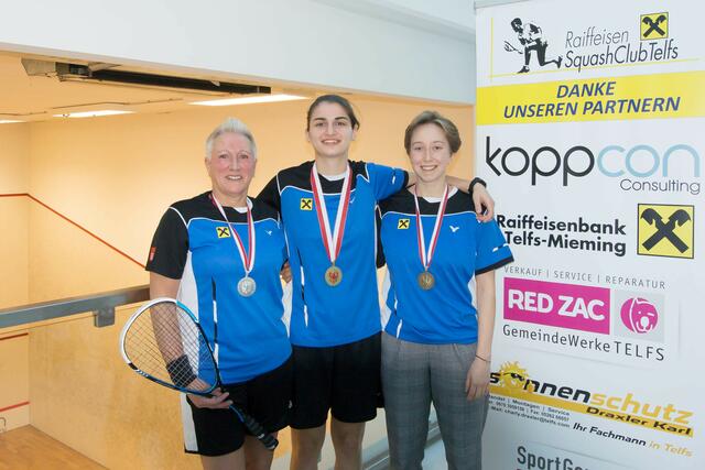 v.l.: Konny Höllein (2. Platz), Katarina Glavic (1. Platz) und  Anna Stuchlik (3. Platz). | Foto: privat