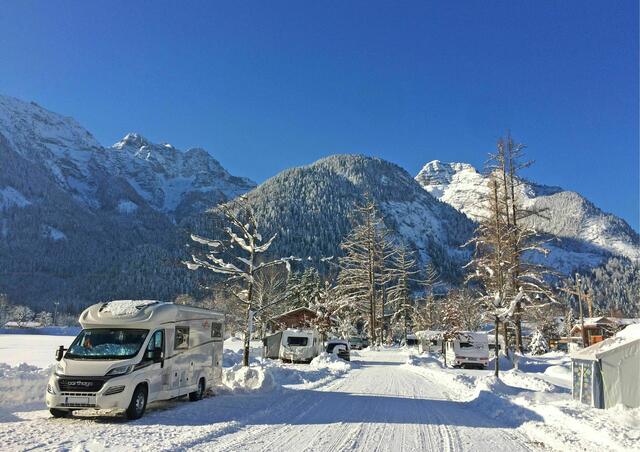 Auch im Winter kann man am Campingplatz in St. Martin übernachten – und muss dabei auf keinen Comfort verzichten.  | Foto:  Camping Grubhof/Robert Stainer