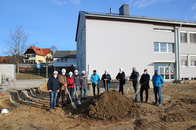 In der Gemeinde Mortantsch wurden die ersten Spaten, zum Bau eines neuen Kindergartens, gesetzt. | Foto: Gemeinde Mortantsch