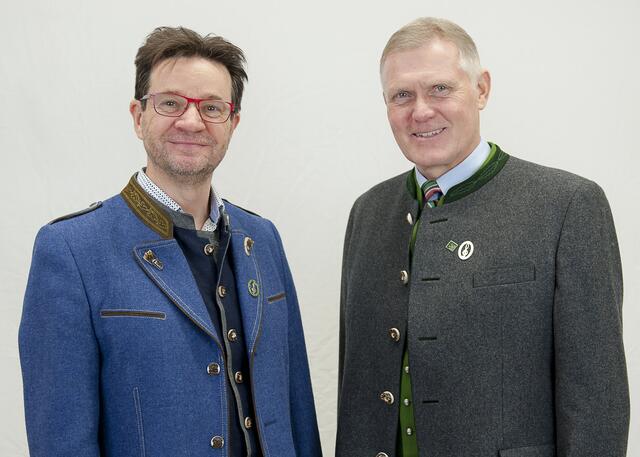 Karli Lenz (l.) tritt als SUMT-Obmann in die Fußstapfen von Hannes Waltl, der nach zehn Jahren sein Amt zurückgelegt hat. | Foto: SUMT/Kerstin Pichler
