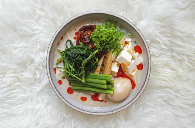 Vier verschiedene Ramen werden im "Maka Ramen" serviert – plus japanische Tapas. | Foto: Pflug