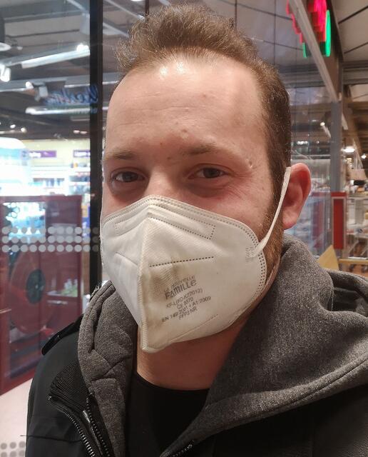 Da ich meist direkt mit meinem Handy bezahle, behebe ich kaum an Geldautomaten. Thomas Hutterer, Gneixendorf