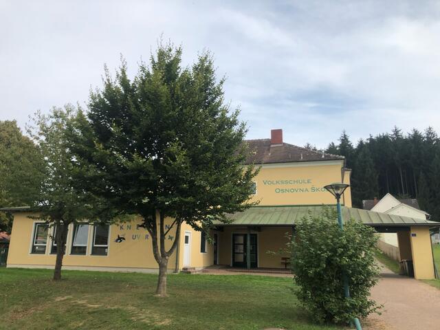 Die einklassige Volksschule Güttenbach bleibt aufgrund mehrerer Corona-Infektionen bis inklusive morgen, Freitag, geschlossen. | Foto: Sonja Radakovits-Gruber