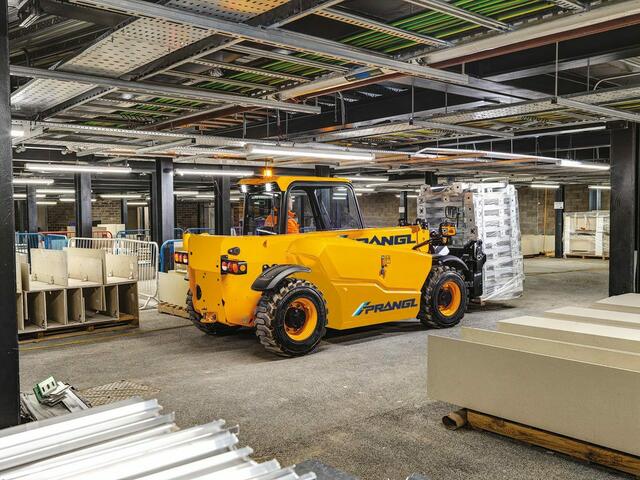 Die neuen E-Stapler von Prangl werden nicht in die Rangliste der neu zugelassenen E-Autos miteingerechnet - umweltfreundlich sind sie aber trotzdem. | Foto: Prangl