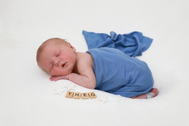 Theo
Geburt: 30. November 2021
51 cm, 3.580 g
Sylvia Scherz und Markus Kormann aus Pack | Foto: Baby Smile