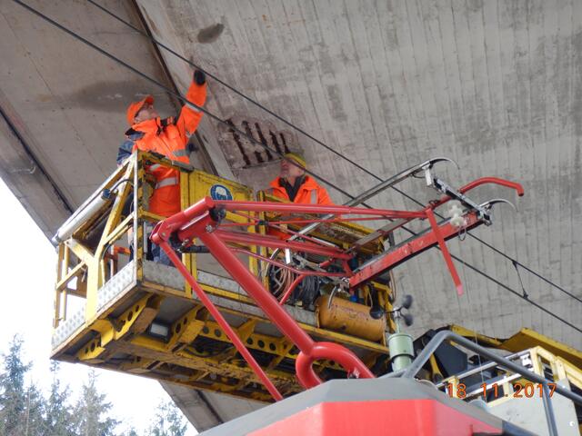 Der Straßenerhaltungsdienst im Einsatz: Rund 5.000 Kilometer Straße gilt es zu betreuen. | Foto: STED