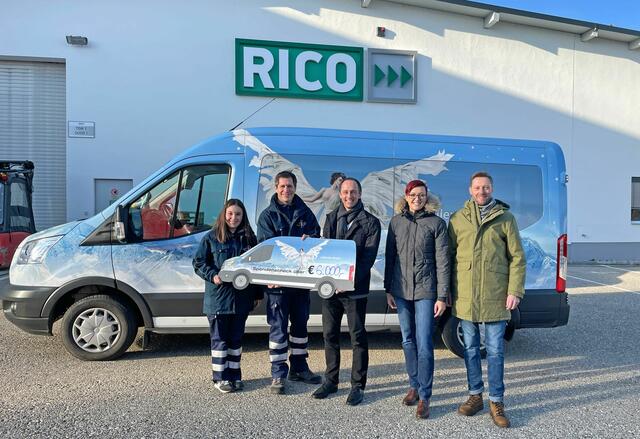 Rico unterstützt den Verein „Rollende Engel“ mit einer Spende von 6.000 Euro. | Foto: RICO
