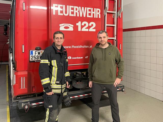 Feuerwehrkommandant Christian Bartl (l.) und Gregor Jöch | Foto: www.ffwaidhofen.at