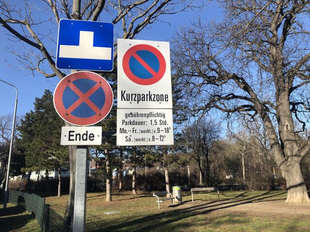Die Kurzparkzone gilt künftig überall von 9 bis 22 Uhr.  | Foto: Berger