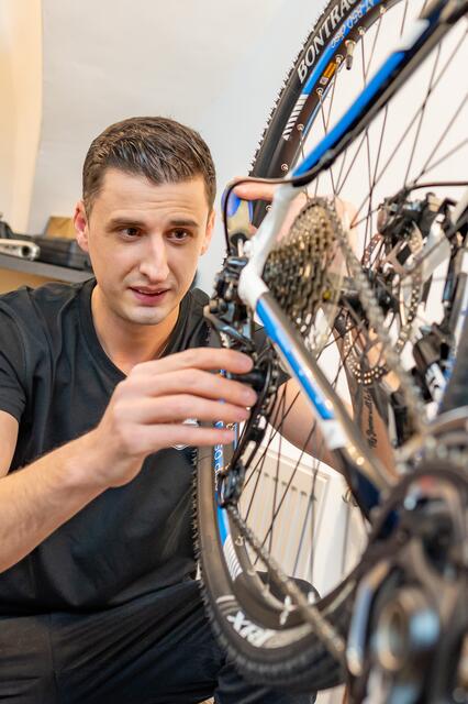 Fahrradmechaniker Zemir Dizdarevic