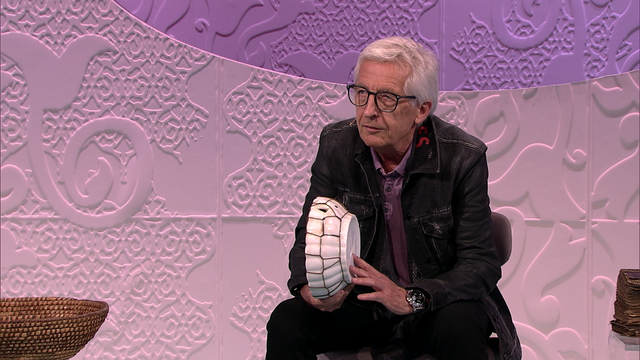 Johann Schleich hat sein Wissen unter anderem schon in zahlreichen Büchern verpackt.  | Foto: ORF