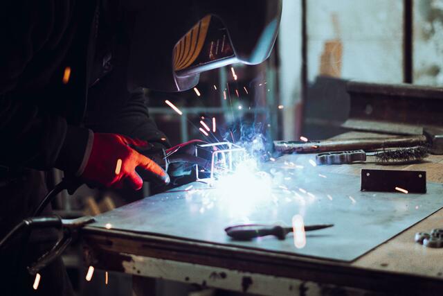 Im letzten Jahr gab es einen regelrechten Boom bei den Meisterprüfungen - vor allem in den klassischen Handwerksberufen. | Foto: Alina Belogolova/Unsplash