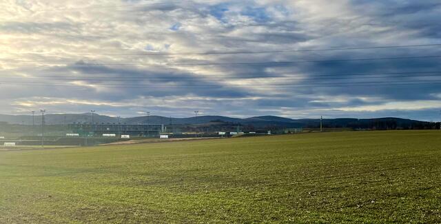 Genug Platz für einen Ausbau der Fußballakademie in Mattersburg wäre auf jeden Fall vorhanden. | Foto: Angelika Illedits