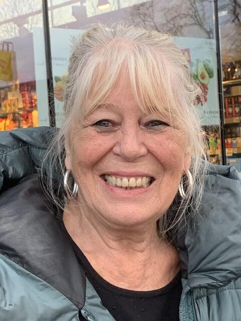 Christa Mauthner, Pfaffstätten
Ich dachte immer die überschüssigen Lebensmittel kommen in den Sozialmarkt. Strafen für Konzerne sind keine gute Lösung.