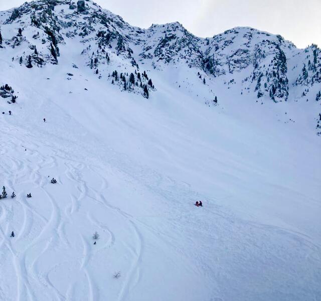 Lawine abgegangen in Hochoetz. | Foto: zeitungsfoto.at