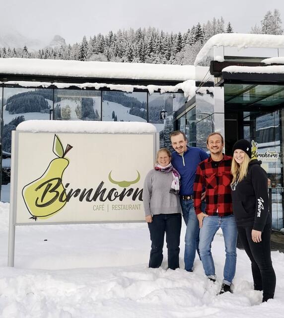 Das neue Team rund um Pächter Dirk Wilberg – sie freuen sich auf ihre Gäste. | Foto: Café Restaurant Birnhorn