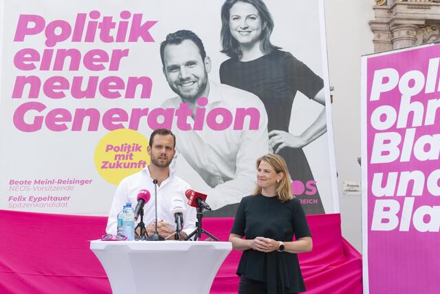 „Schon nach 100 Tagen zeigt sich, dass durch uns NEOS frischer Wind in die verstaubten Vorgänge im Landtag einzieht", resümiert Klubobmann Eypeltauer.   | Foto: NEOS OÖ / Böhm