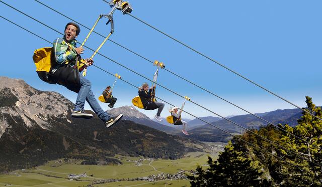 Diese Zipline-Action könnte man sich auch in Bad Radkersburg und Gornja Radgona gut vorstellen.  | Foto: Zipline.at/Martin Huber