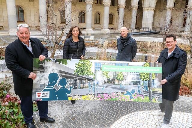 Donaustädter Bezirksvorsteher Ernst Nevrivy, Planungsstadträtin Ulli Sima, Alexander Kopecek, Vorstand der Wien 3420 aspern Development AG und Klimastadtrat Jürgen Czernohorszky (v.l.) präsentieren das "Grüne Foyer" für die Seestadt Aspern. | Foto: PID/Christian Fürthner 