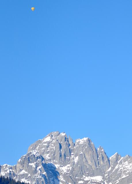 Gelber Punkt am Himmel über dem Wilden Kaiser. | Foto: Kogler