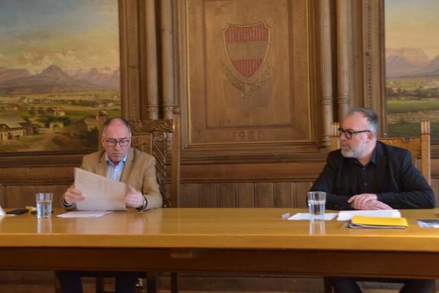 "Hallein setzt auf Qualität, Nachhaltigkeit, Kultur und den Radtourismus", so Bgm. Stangassinger und Rainer Candido (TVB Hallein, v. l.). | Foto: Martin Schöndorfer, 2021