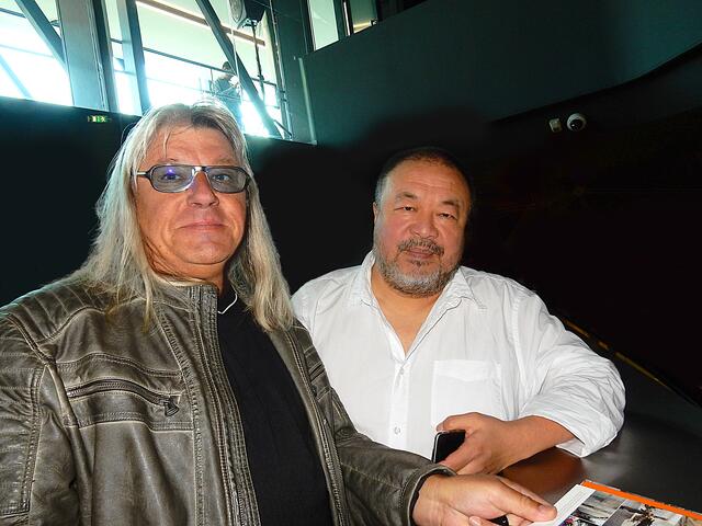 2016 traf Frank Peter Hofbauer Chinas bekanntesten Künstler Ai Wei Wei in Graz. | Foto: Hofbauer