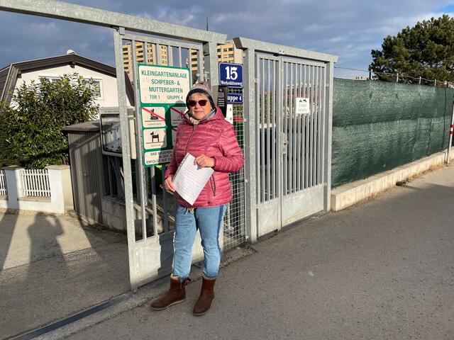 Die engagierte Kleingartenbesitzerin Anna Loserth sammelte 35 Unterschriften um sich Gehör zu verschaffen. | Foto: Teischl