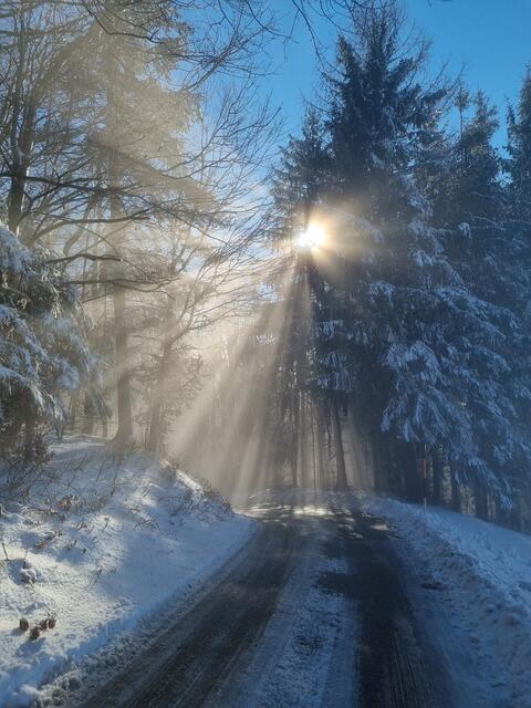 Die Erleuchtung nach der letzten Szene am Gipfel. Einmalige Lichteinfälle machen solche Wanderungen zu besonderen Momenten. 
