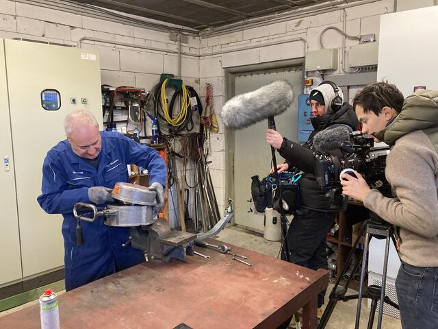 Manuel Mellacher und Marcel Hausegger in der Werkstatt bei den Holzmeisterliften | Foto: Sorger