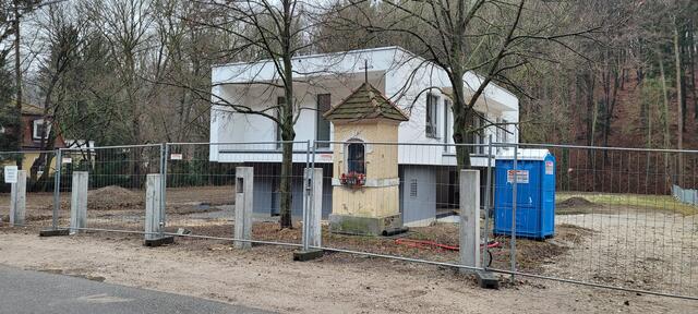 Das Bauprojekt an der Adresse Gütenbachtalstraße 11 regt viele Leser der BezirksZeitung auf. | Foto: Strebinger