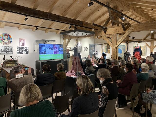 Zahlreiche Kulturinteressierte kamen ins Bergbau- und Gotikmuseum Leogang und genossen den kurzweiligen Nachmittag. | Foto: Tauriska