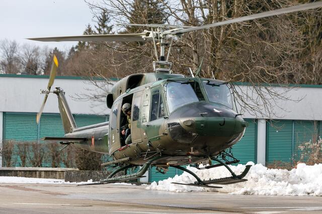 Der Heereshubschrabuer AB 212 ist derzeit in Bludesch stationiert | Foto: VLK/Hofmeister