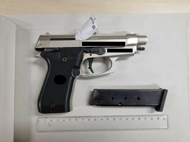 Diese Schreckschusswaffe wurde sichergestellt. | Foto: LPD Wien