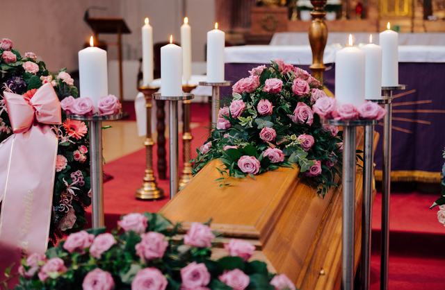 Kirchenaufbahrung | Foto: Bestattung Himmelblau