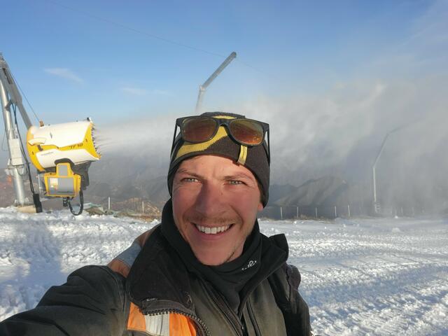 Manuel Schöpf aus Ötz ist in Peking im Einsatz. | Foto: TechnoAlpin