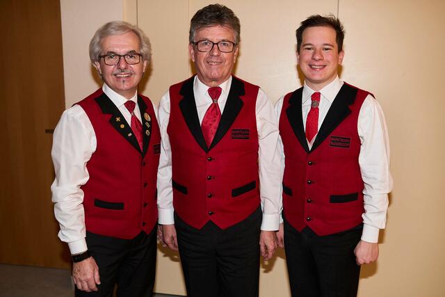 Neues Team der Marktmusik Rudersdorf: Obmann Manfred Knebel, Präsident Franz Tauss und Kapellmeister Tobias Winter (v.l.). | Foto: Bezirksblasmusikverband/Marousek