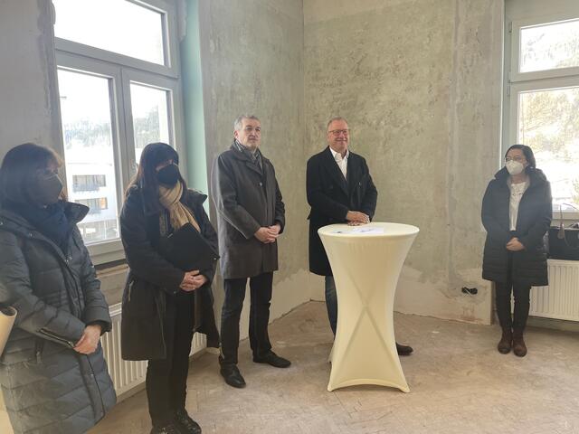 Im Rahmen eines Pressegesprächs wurde über das Projekt der Stadtgemeinde und der Kages informiert.  | Foto: Koidl