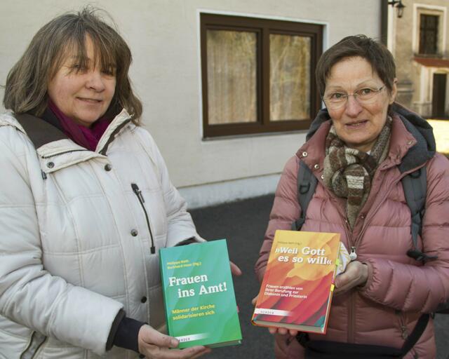 Bernadette Schuller präsentierte das neue Buch "Frauen ins Amt"