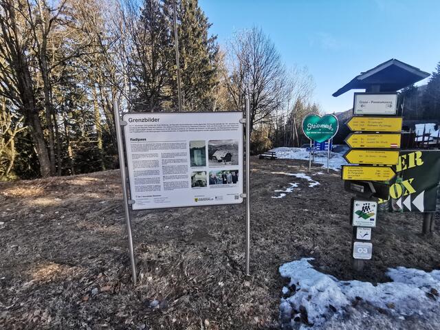 Hinweis- und Gedenktafel am Radlpaß | Foto: derWaltl