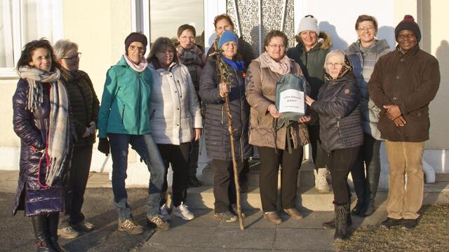 In Oberkohlstätten wurde die Gruppe aus Stadtschlaining mit Pfarrmoderator Basil von Ratsvikarin Monika Pinczker und Ilonka Gangl empfangen.
