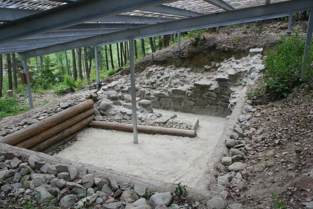 Die Ausgrabungsstätte Hohe Birga stand im Mittelpunkt eines Tirol TV-Beitrags. | Foto: F. Müller
