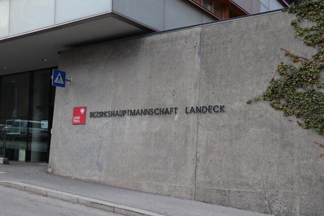 BH Landeck: Das Referat Umwelt &amp; Anlagen hat im Jahr 2021 in Summe 1.148 Verfahren bearbeitet. | Foto: Othmar Kolp