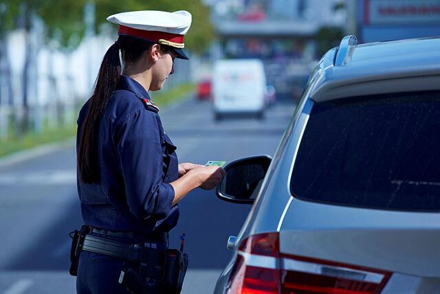 Im Fasching wird die Polizei besonders auf den Straßenverkehr achten. | Foto: BIM/Gerd Pachauer