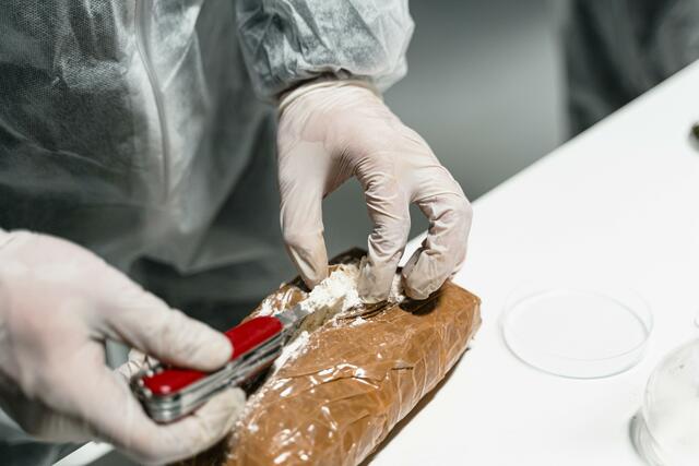 Mehr als zehn Gramm Kokain stellte die Polizei Wien bei einem Dealer in Margareten sicher. Der 39-Jährige wurde festgenommen und in die Justizanstalt gebracht. | Foto: Mart Productions/ Pexels (Symbolbild)