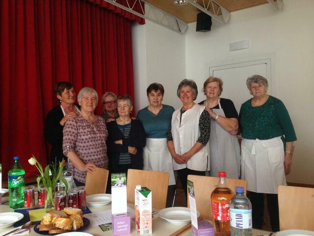 Das Team der fleißigen Helferlein beim Suppenessen im Silzer Jugendheim. | Foto: Hirn