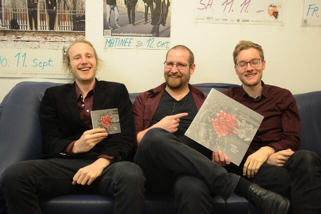Das Jazztrio PRIM mit Bassist Martin Melzer, Drummer Christoph Karas und Keyboarder Felix Biller.