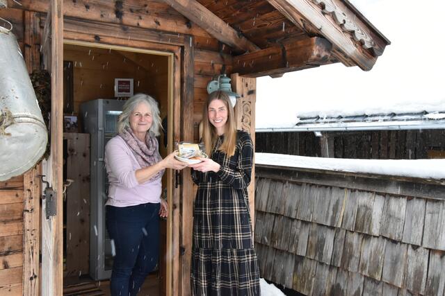 Bernadette und Martina Kaserer vom Haslachhof in Bramberg. | Foto: Katharina Mayrhuber