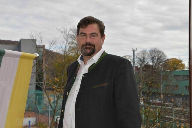 Bürgermeister Steinbichler: "Wir wachsen gesund." | Foto: Franziska Pfeiffer