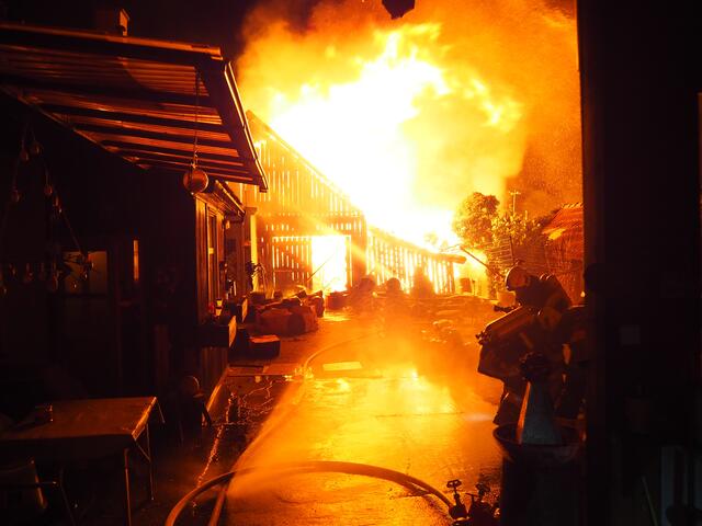 Schuppen in Flammen | Foto: Freiwillige Feuerwehr Grafenwörth