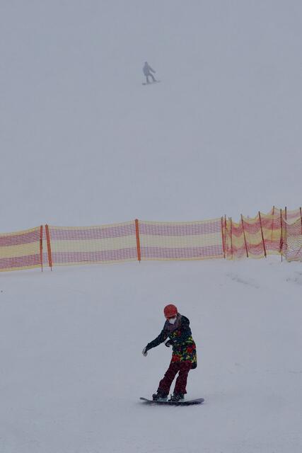 Skifahrer müssen aktuell auf Lift- und Kabinenbahn-Betrieb am Hirschenkogel verzichten. | Foto: Santrucek
